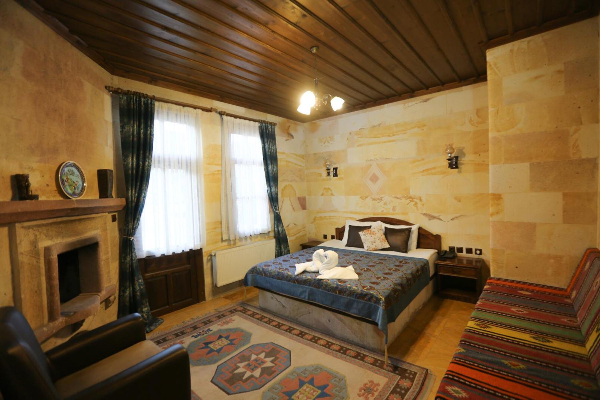 Akuzun Stone Hotel Юргюп Екстериор снимка