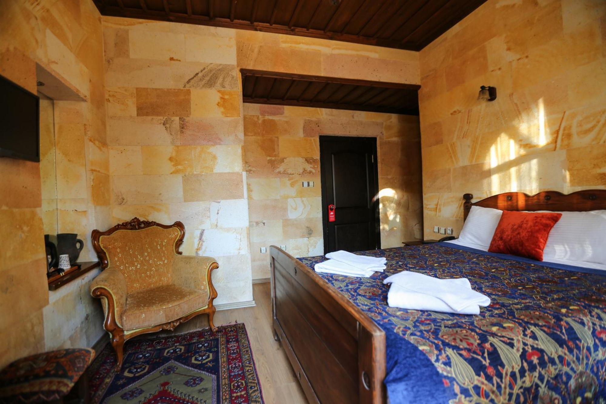 Akuzun Stone Hotel Юргюп Екстериор снимка