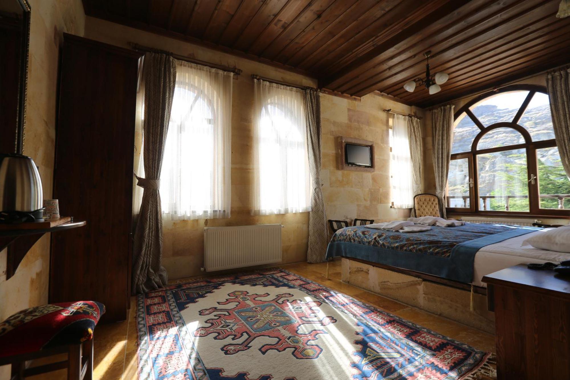 Akuzun Stone Hotel Юргюп Екстериор снимка