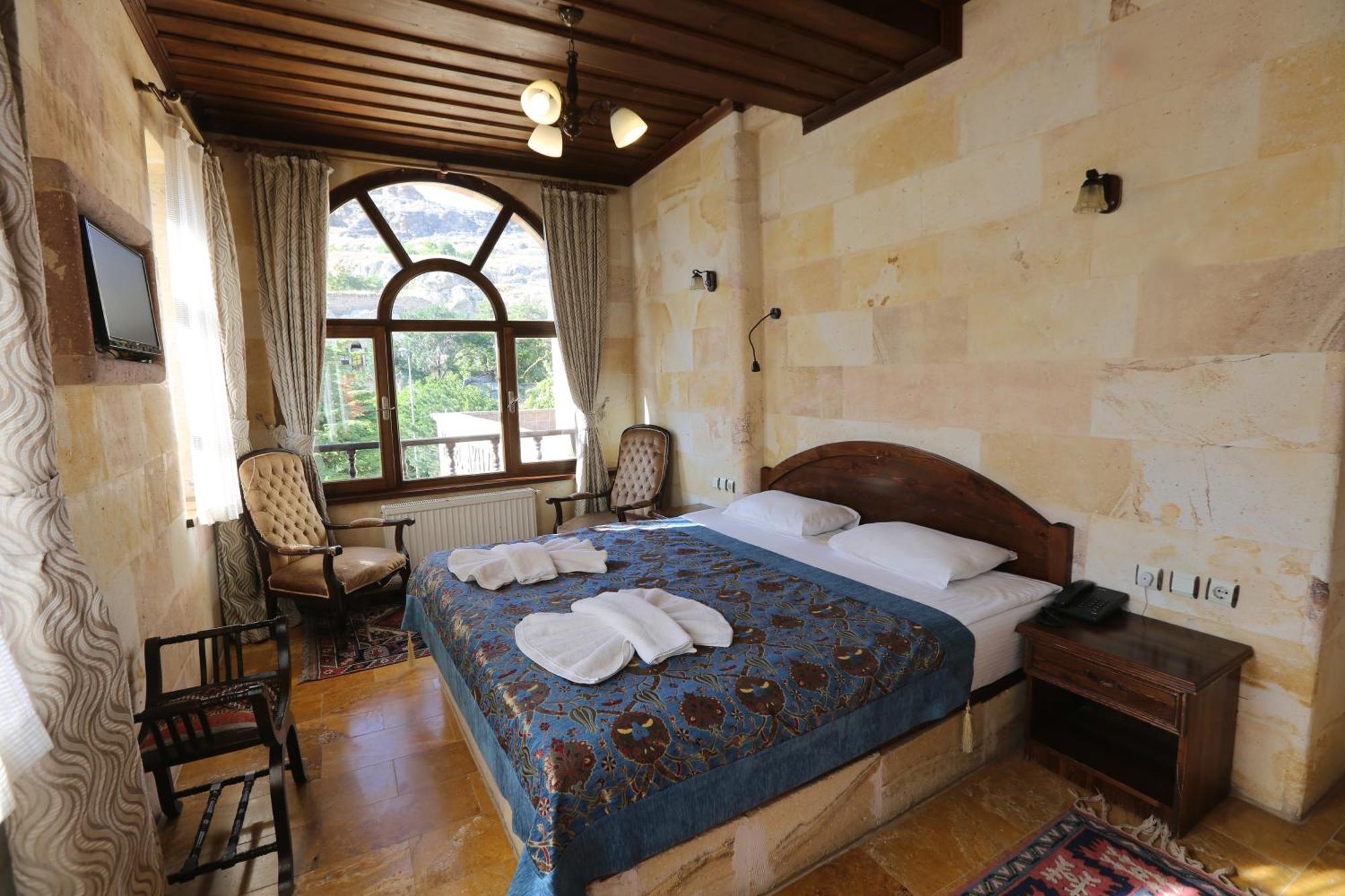 Akuzun Stone Hotel Юргюп Екстериор снимка