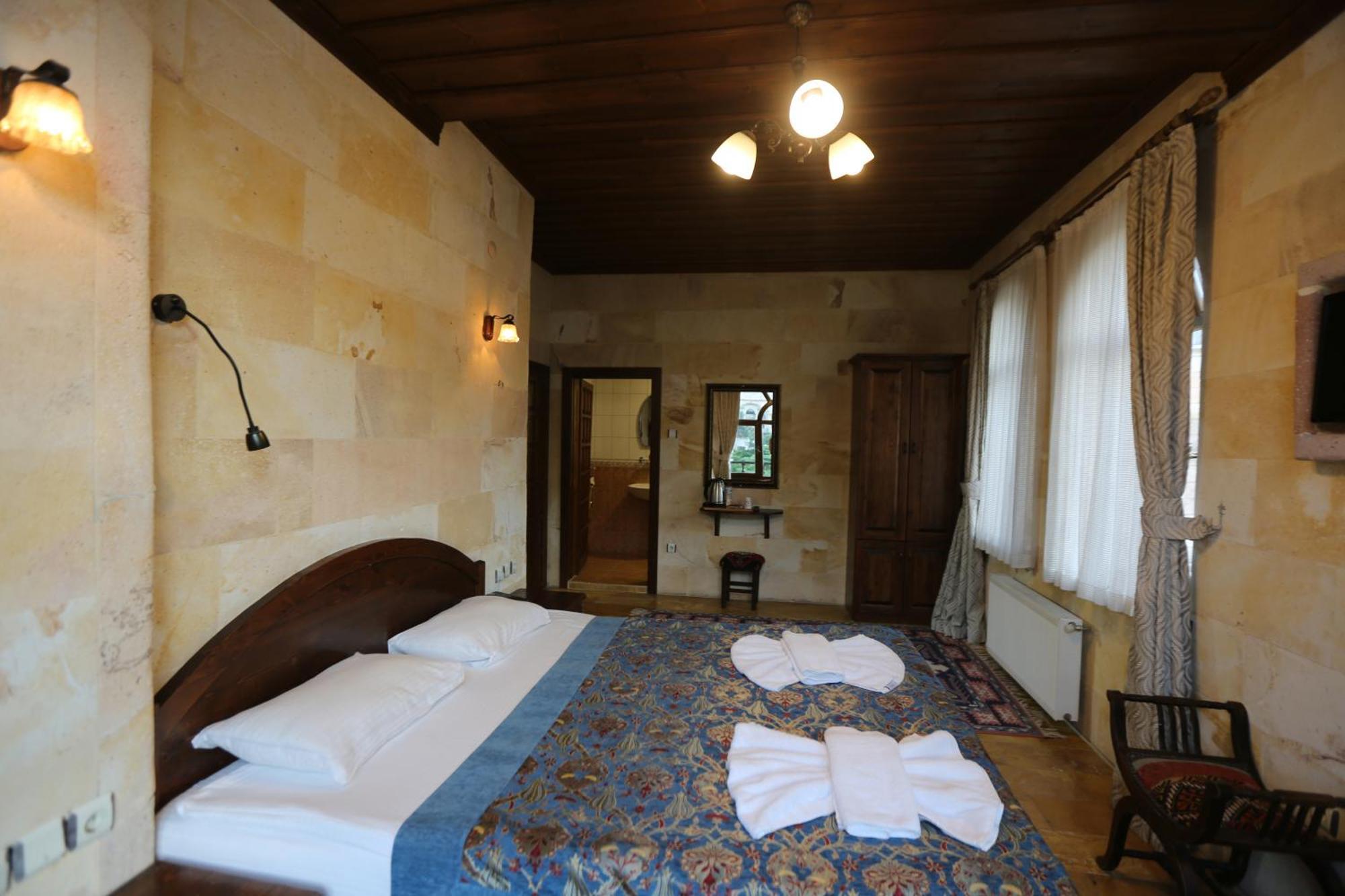 Akuzun Stone Hotel Юргюп Екстериор снимка