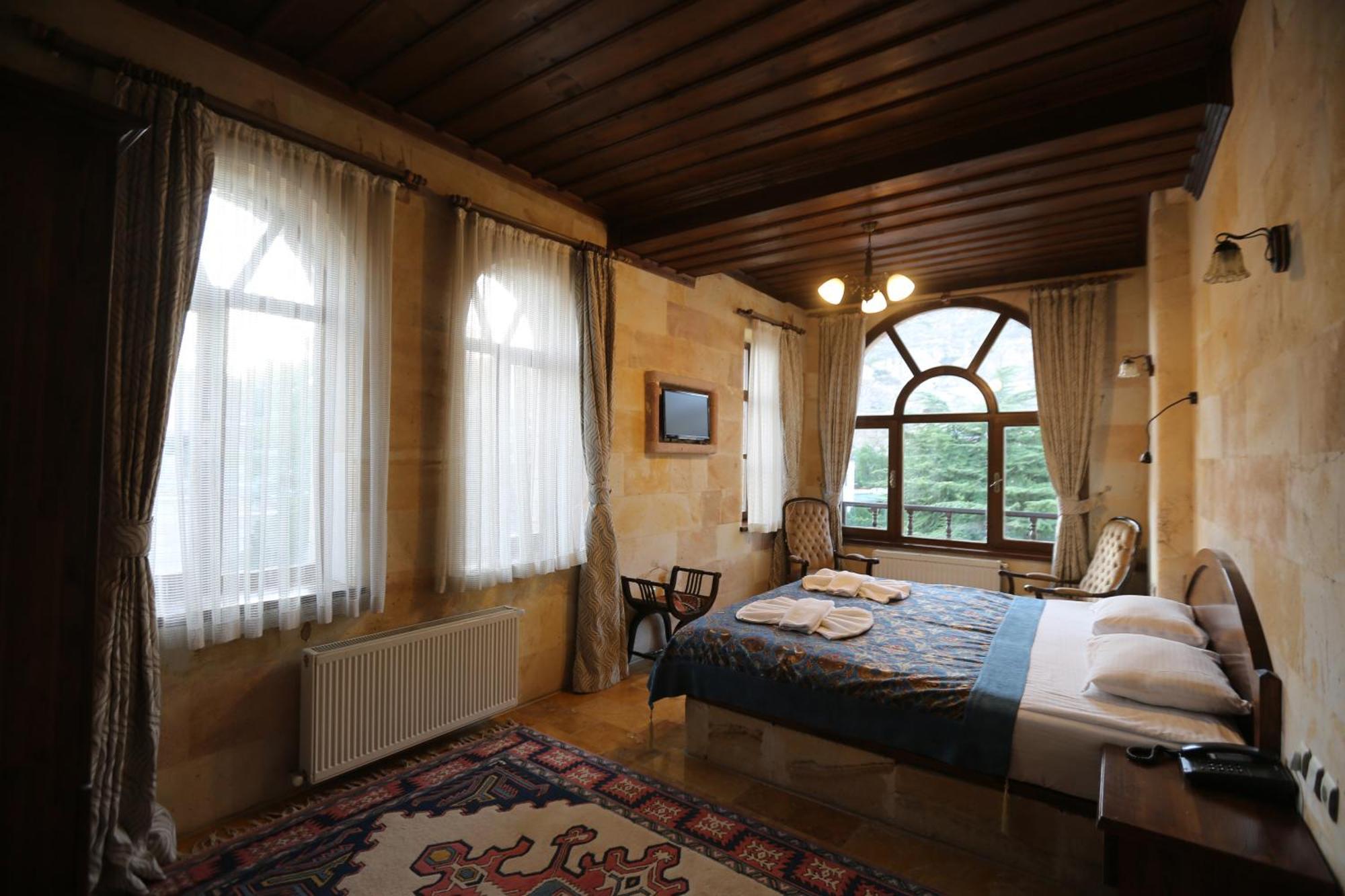 Akuzun Stone Hotel Юргюп Екстериор снимка