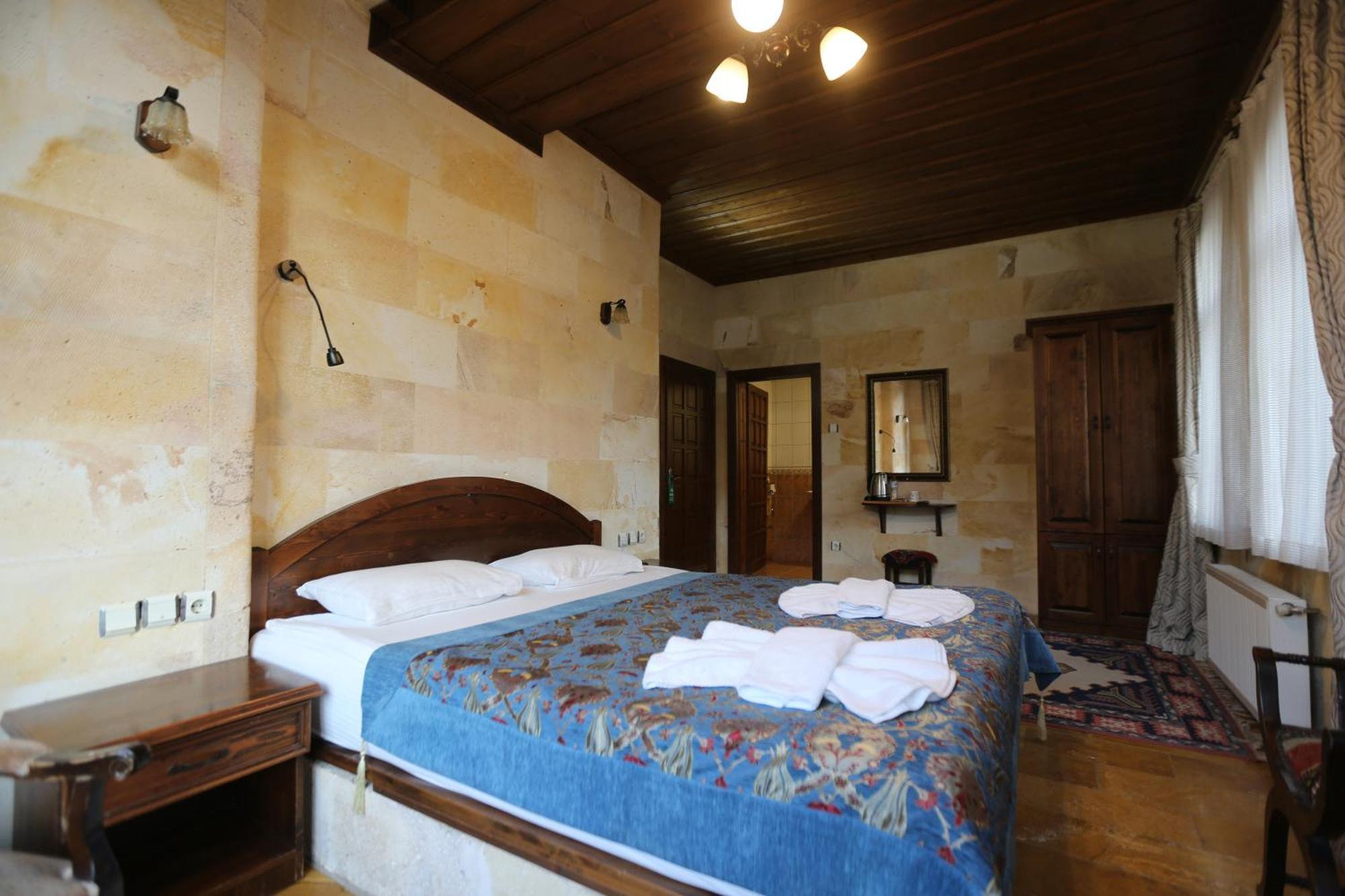 Akuzun Stone Hotel Юргюп Екстериор снимка