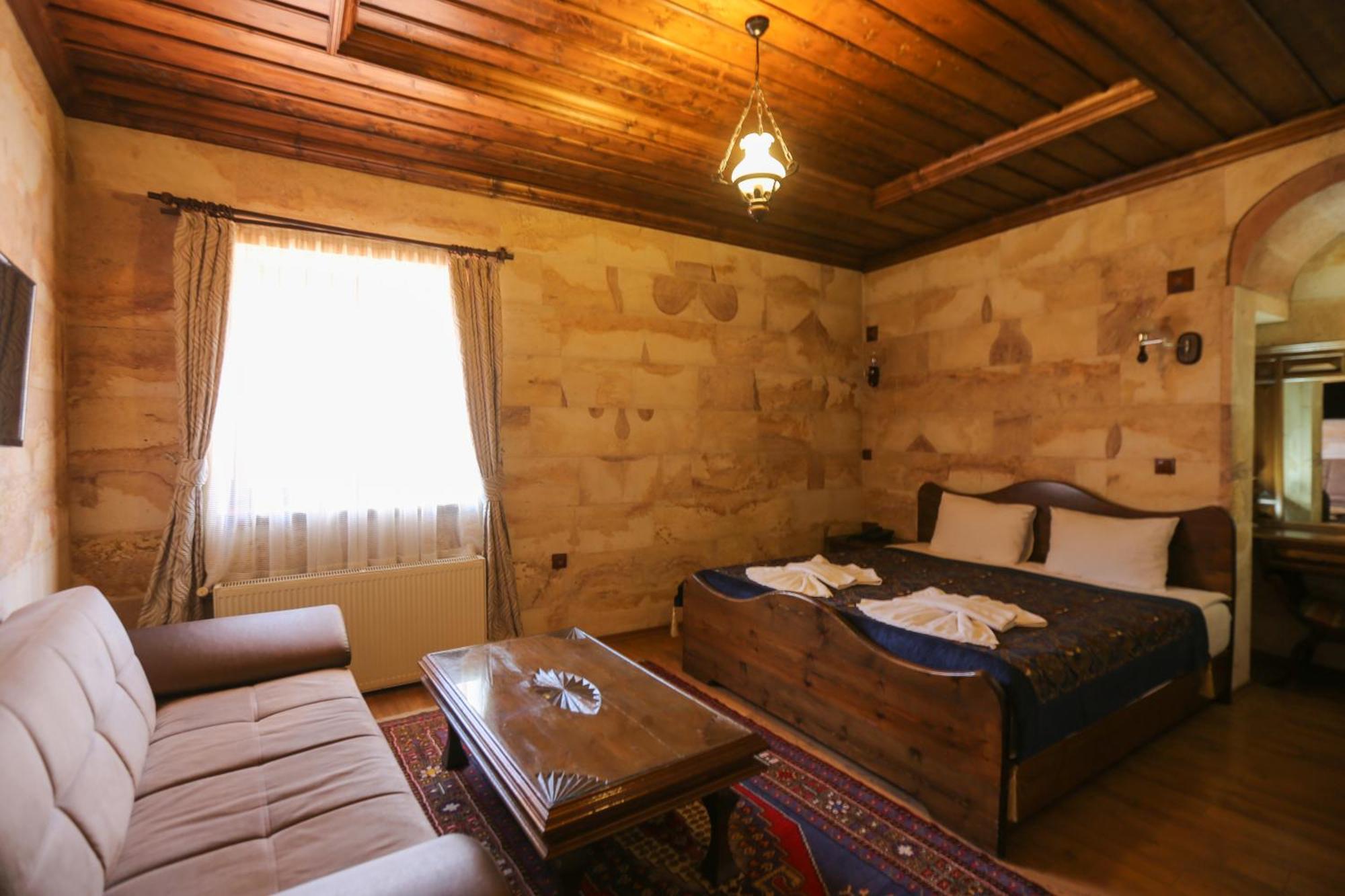 Akuzun Stone Hotel Юргюп Екстериор снимка