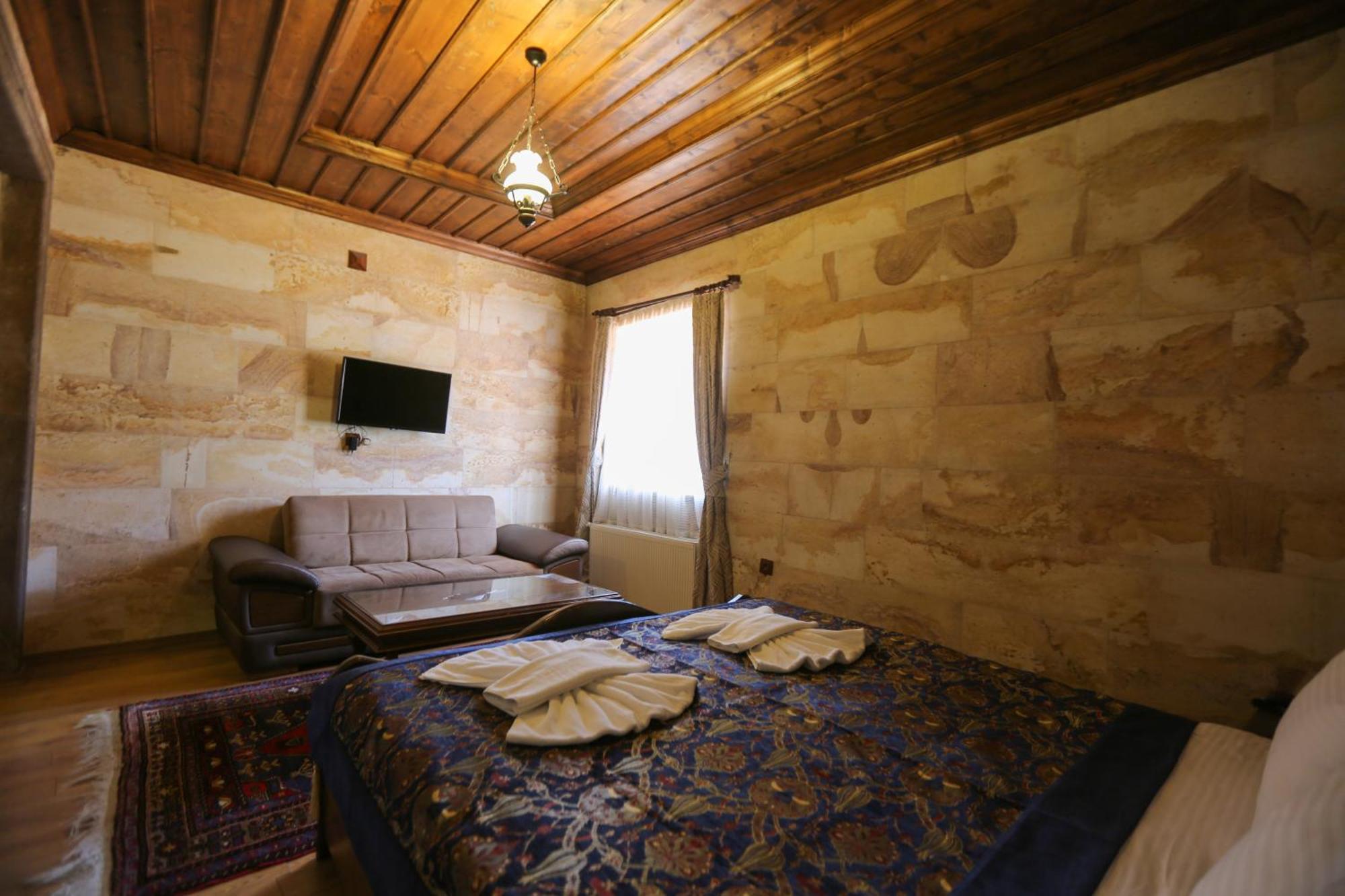Akuzun Stone Hotel Юргюп Екстериор снимка