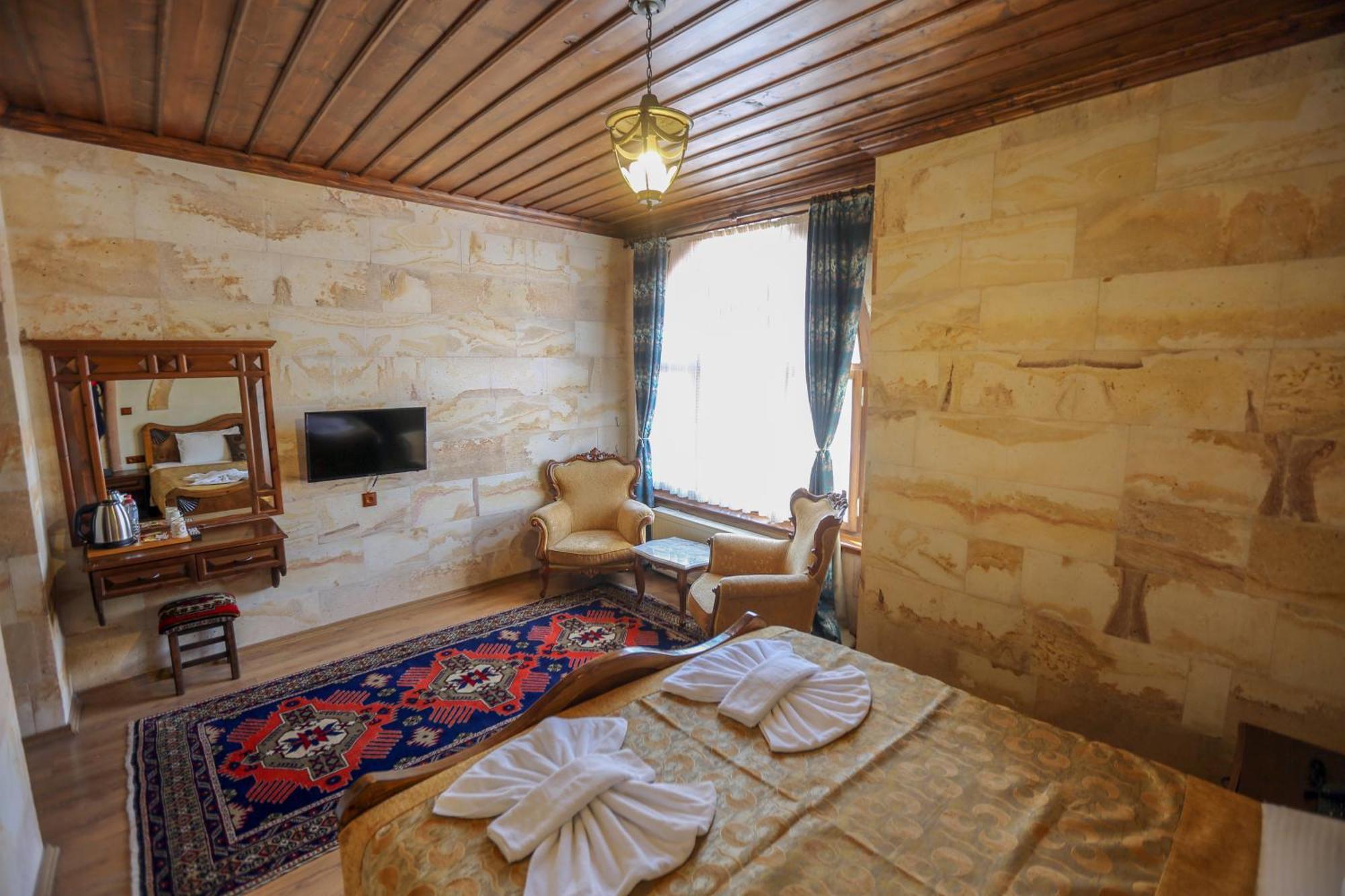 Akuzun Stone Hotel Юргюп Екстериор снимка