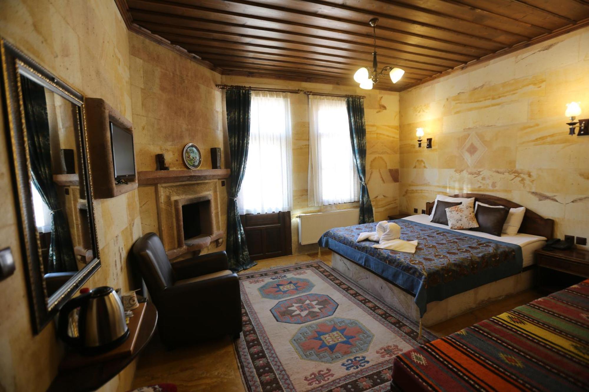 Akuzun Stone Hotel Юргюп Екстериор снимка