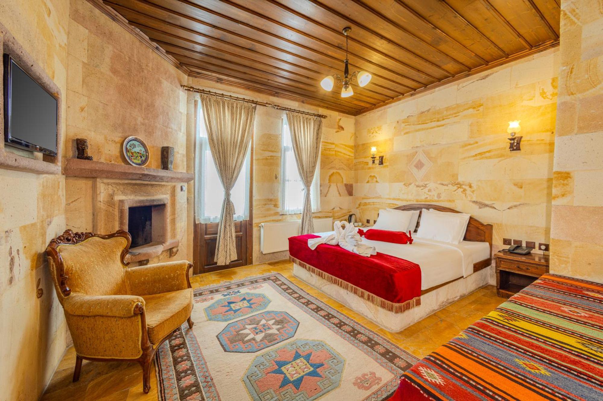 Akuzun Stone Hotel Юргюп Екстериор снимка