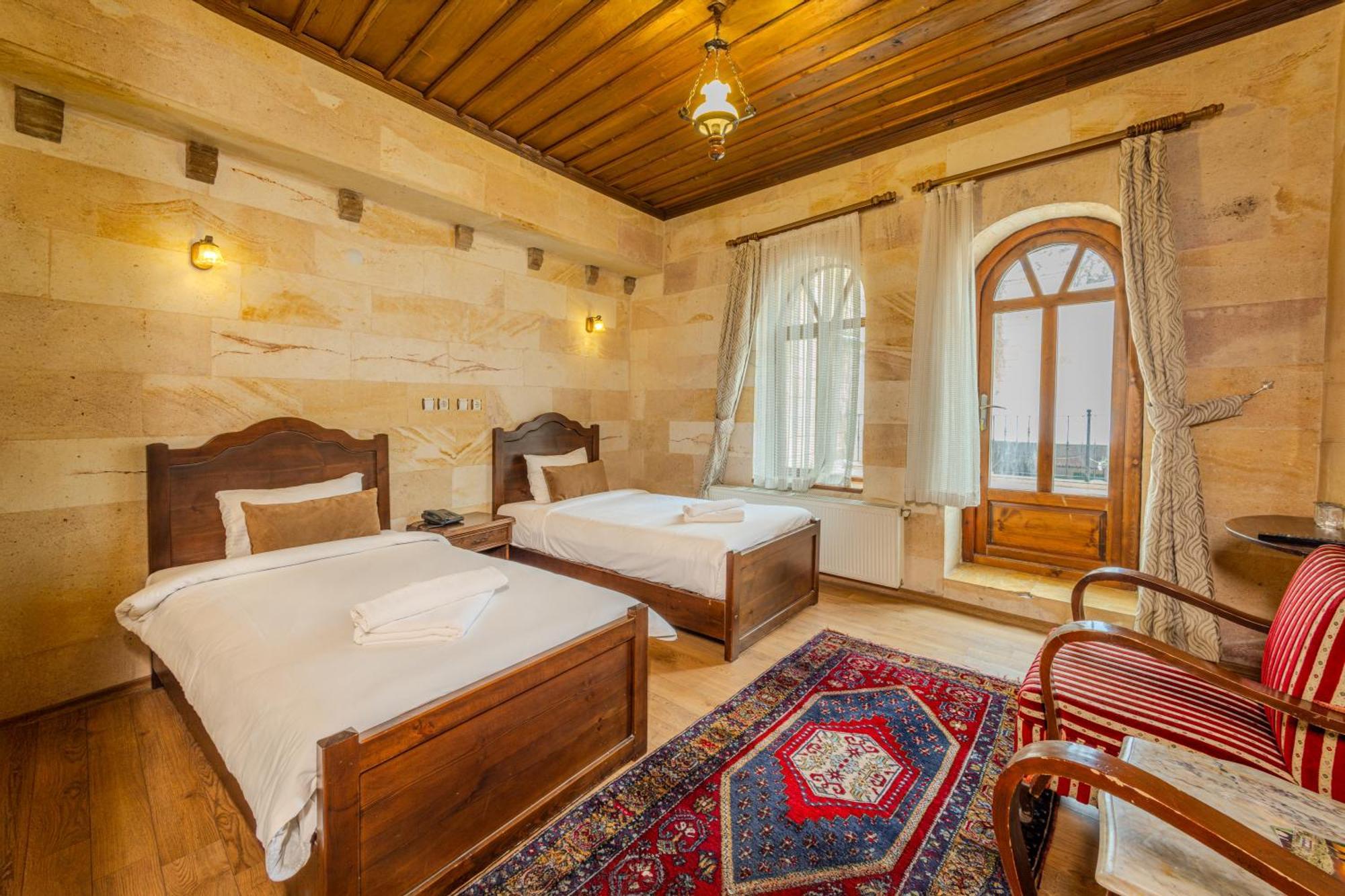 Akuzun Stone Hotel Юргюп Екстериор снимка