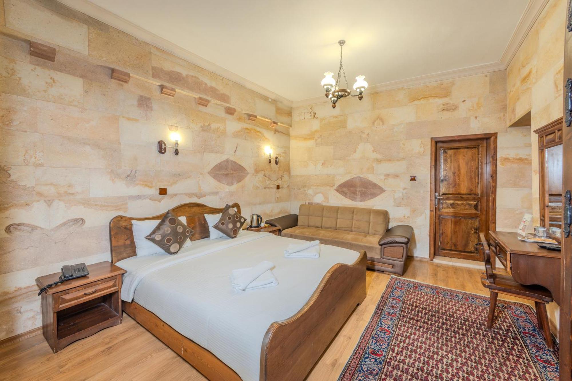 Akuzun Stone Hotel Юргюп Екстериор снимка