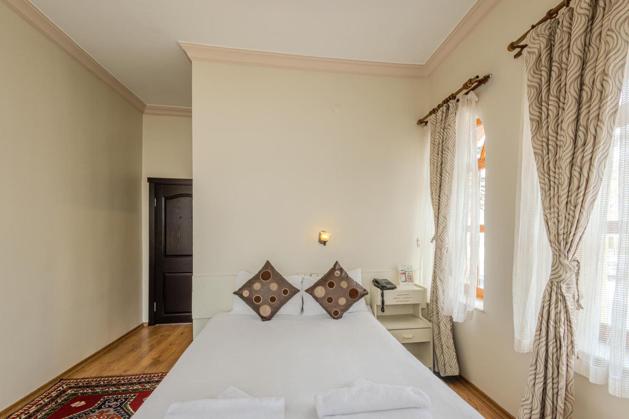 Akuzun Stone Hotel Юргюп Екстериор снимка