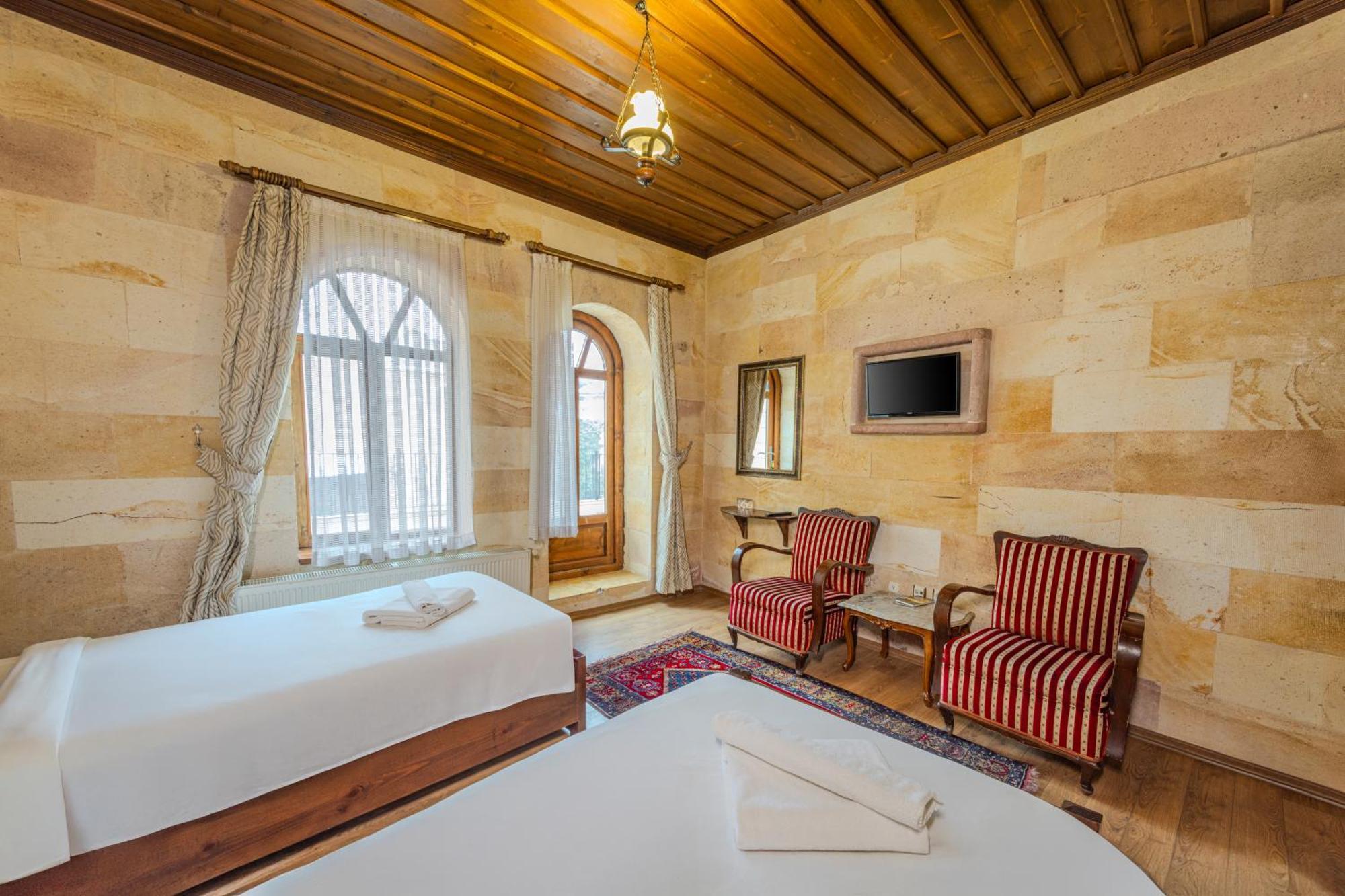 Akuzun Stone Hotel Юргюп Екстериор снимка